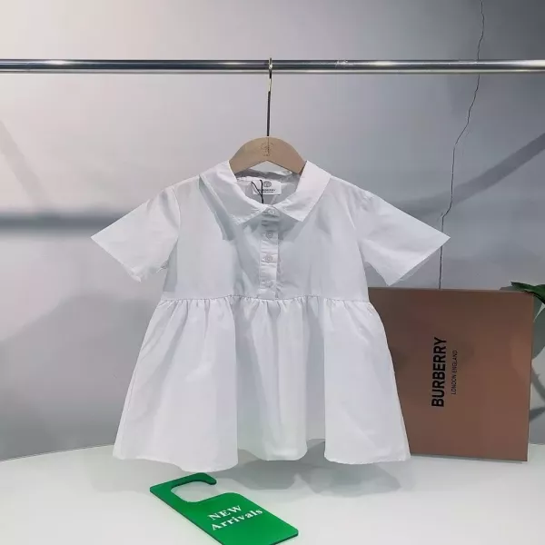 버버리 셔츠형 플리츠 반소매 드레스