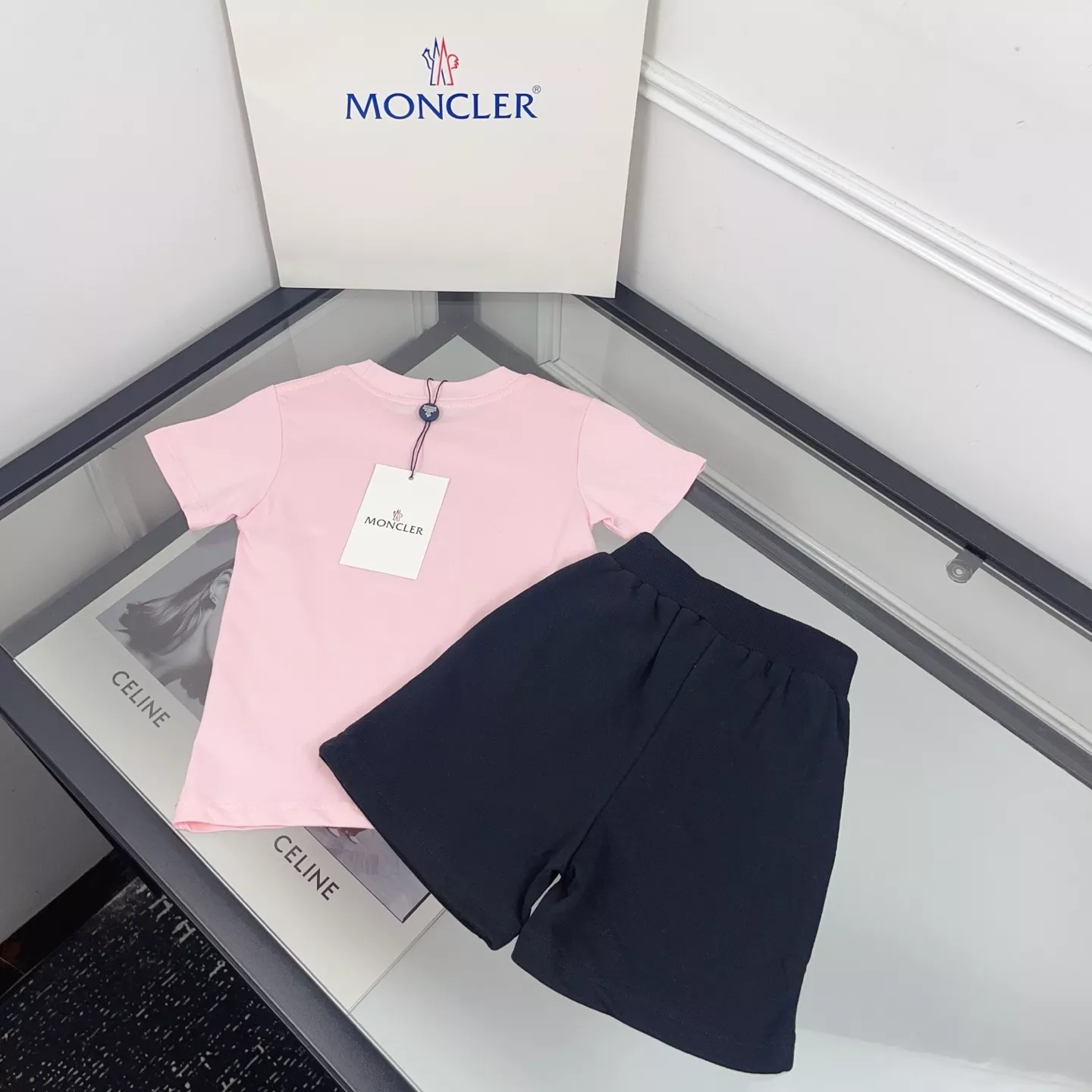 몽클레어 키즈 캐주얼 반소매 세트 상세 이미지 4