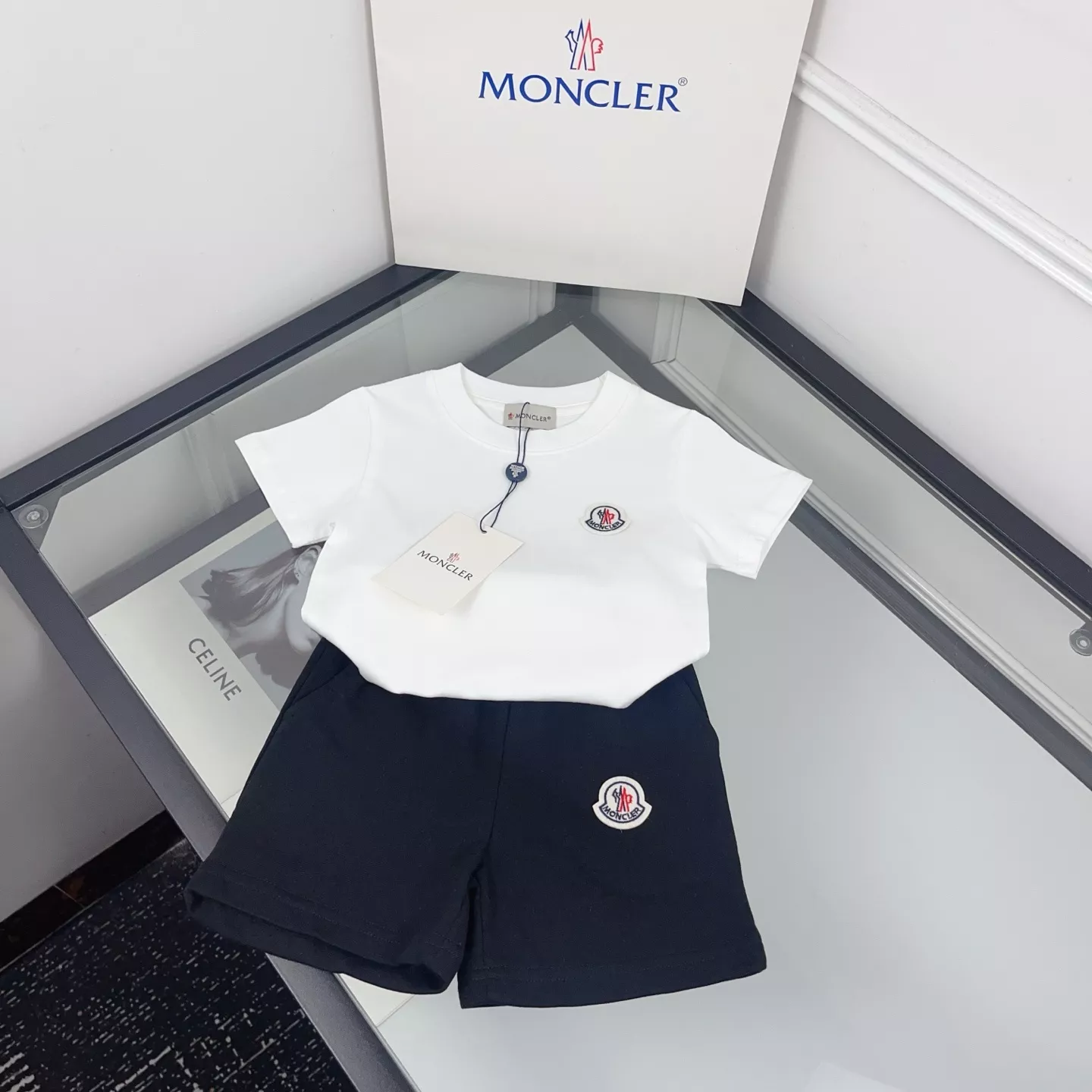 몽클레어 키즈 캐주얼 반소매 세트 상세 이미지 1