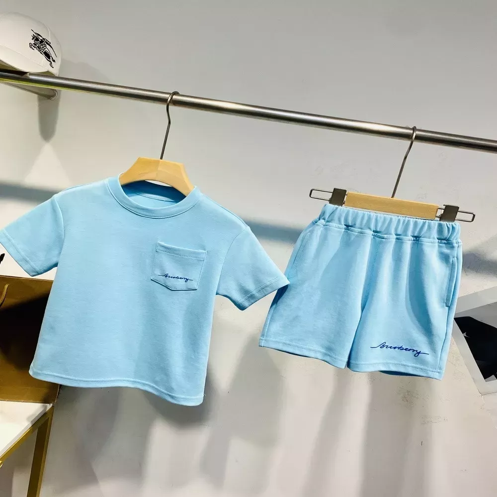 버버리 아동 반소매 상하의 세트