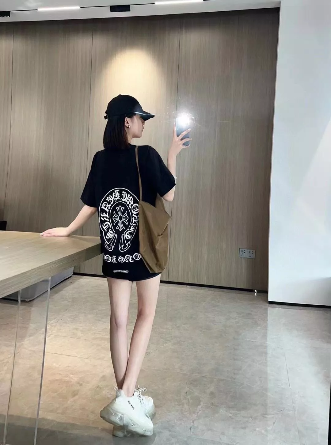 크롬하츠 자수 로고 반소매 티셔츠 상세 이미지 4