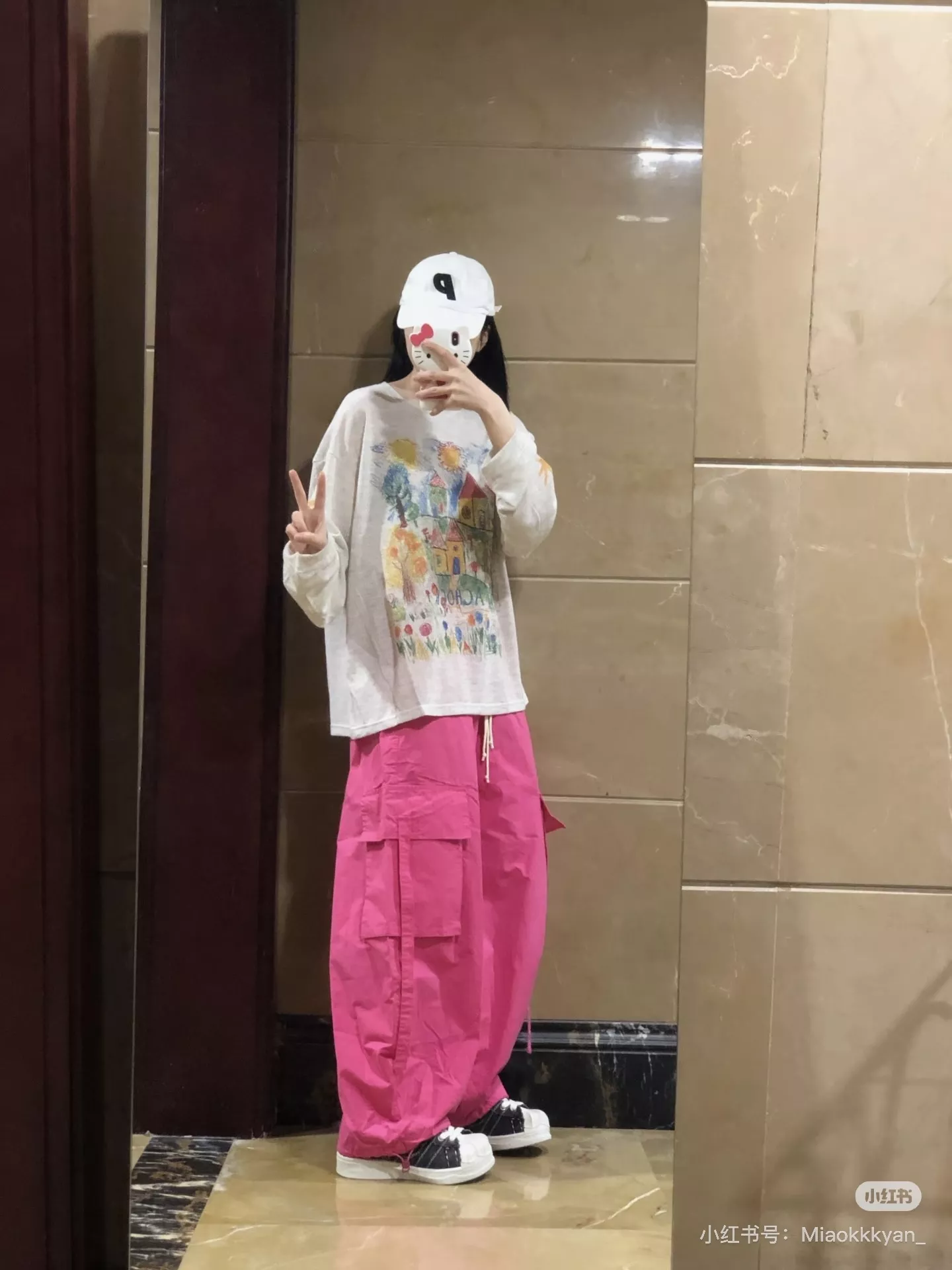 노브랜드 복고 핸드드로잉 그래피티 시스루 커버업 상세 이미지 16