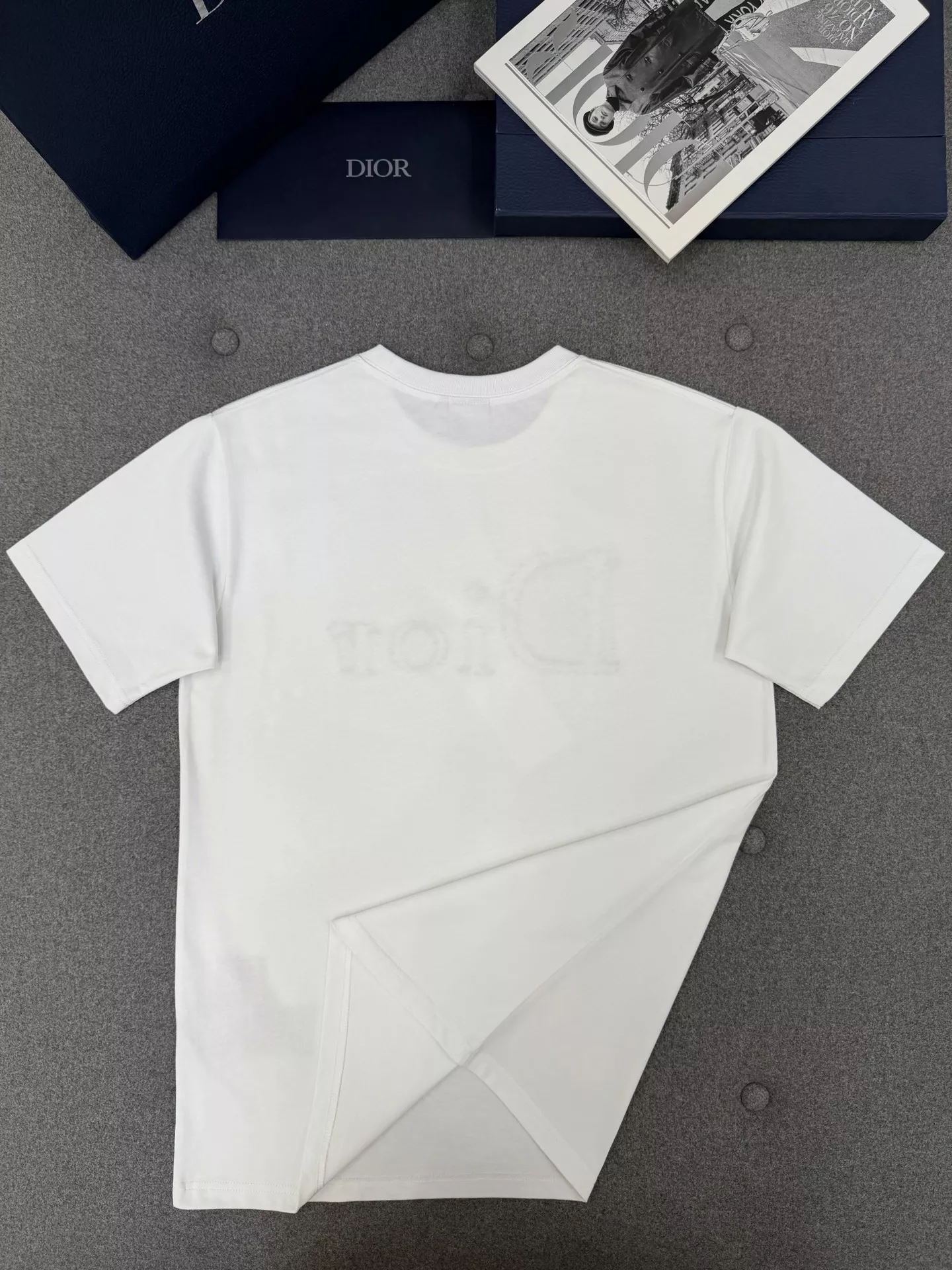 디올 로고 프린트 루즈핏 반팔 티셔츠 상세 이미지 8
