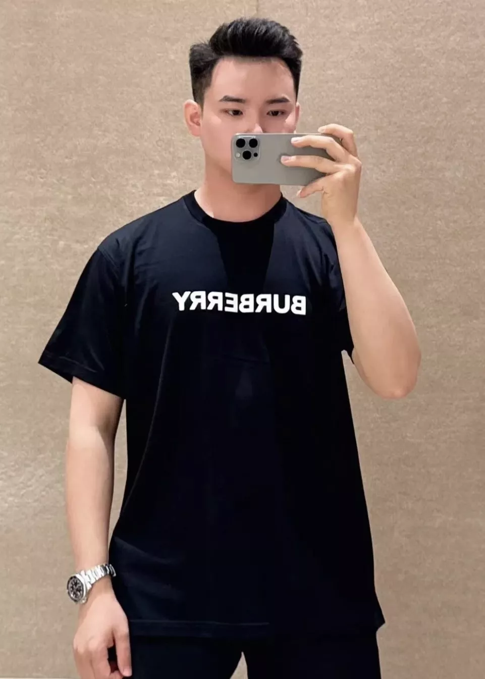 버버리 클래식 레터링 코튼 티셔츠 상세 이미지 23
