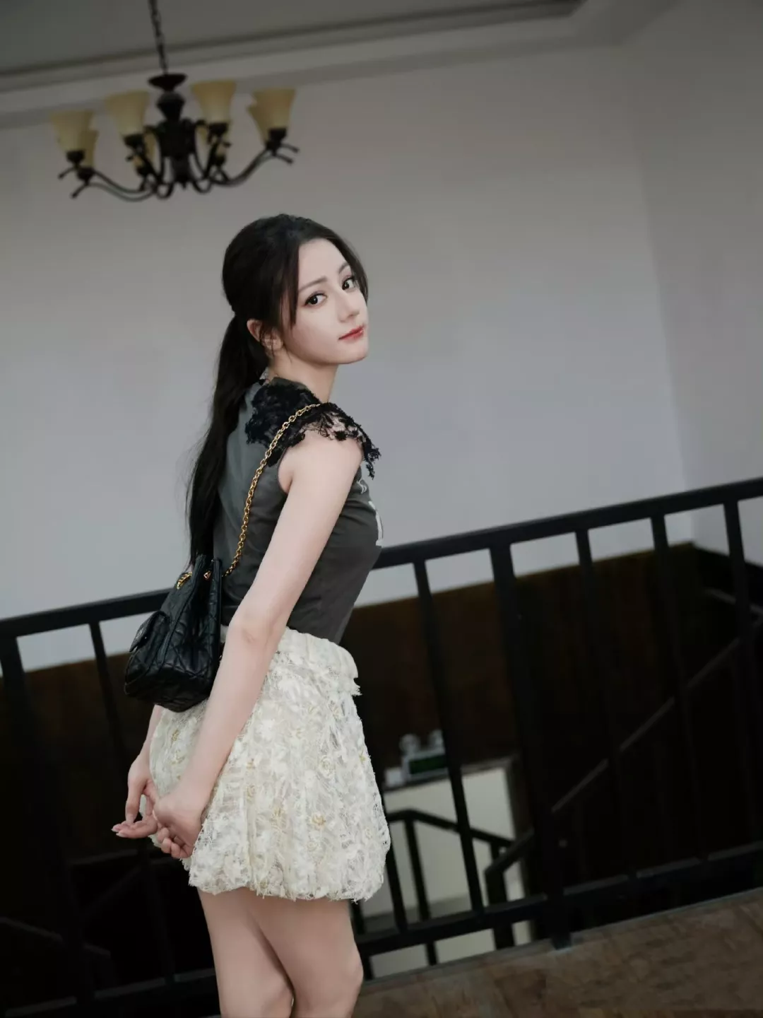 디올 레이스 플라워 반바지형 스커트 상세 이미지 13