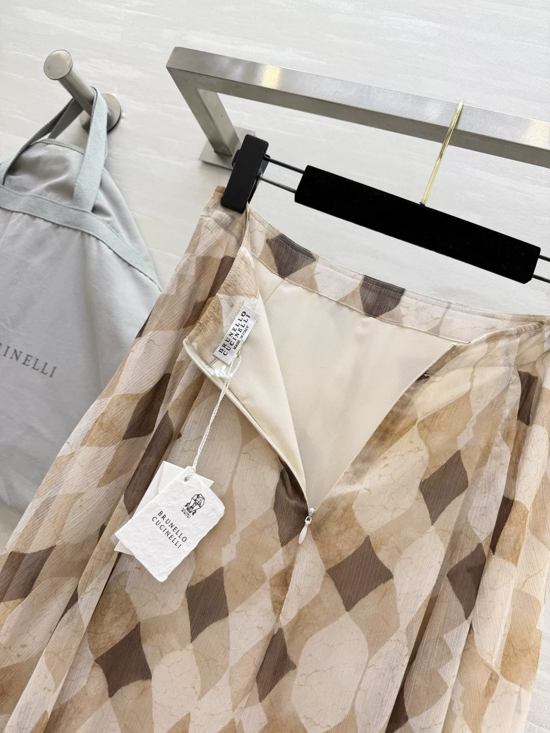 브루넬로쿠치넬리 다이아 패턴 쉬폰 스커트 상세 이미지 8