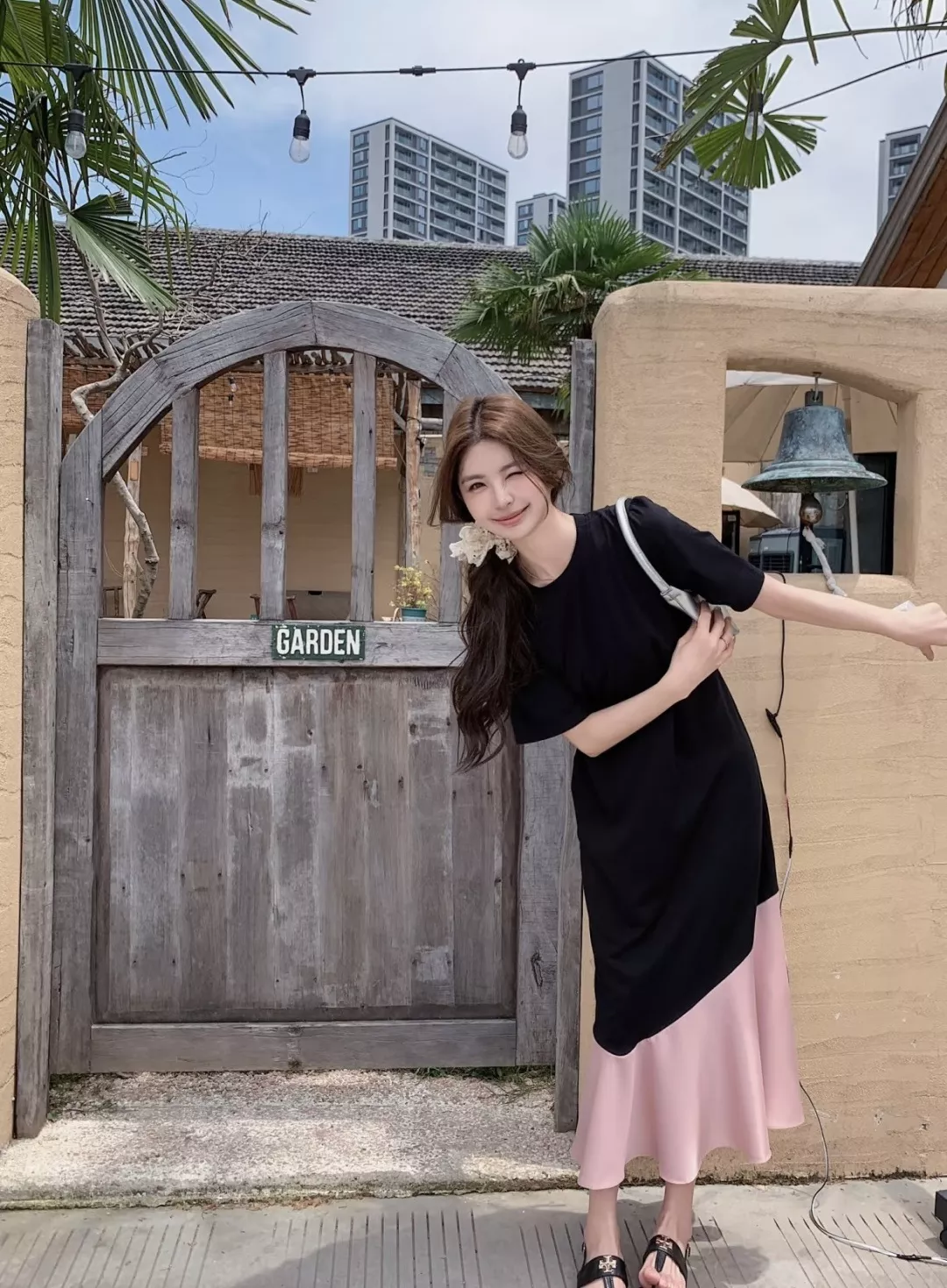 프라다 배색 머메이드 반소매 원피스 상세 이미지 10