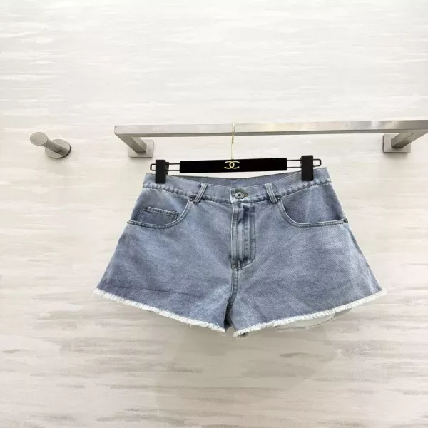 로에베 아나그램 자수 워싱 데님 쇼츠