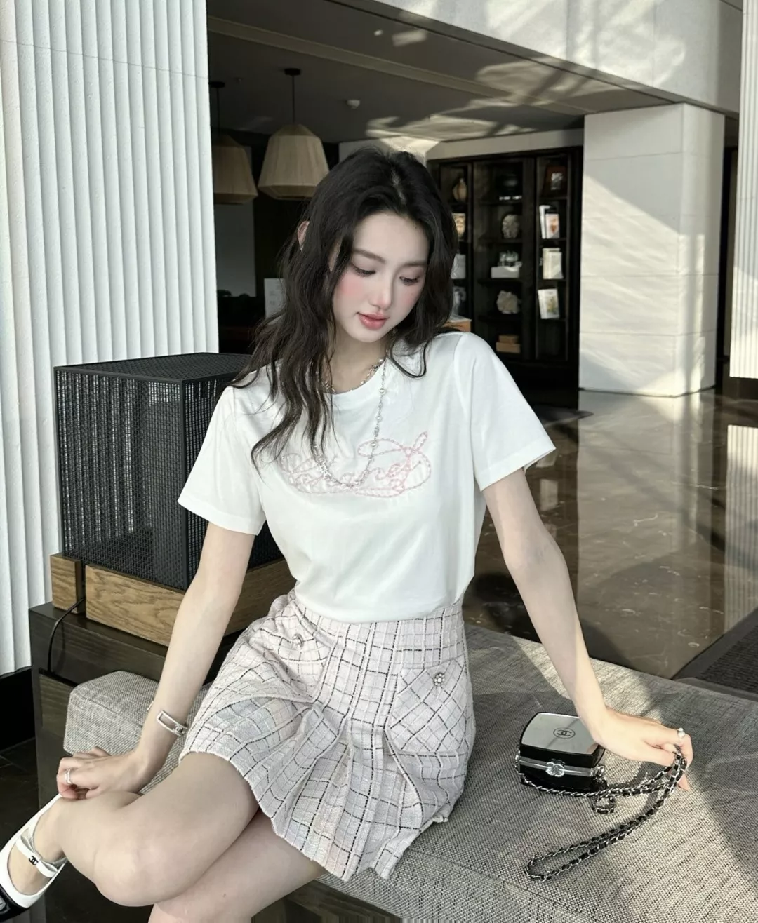 샤넬 자수 로고 반소매 티셔츠 상세 이미지 11
