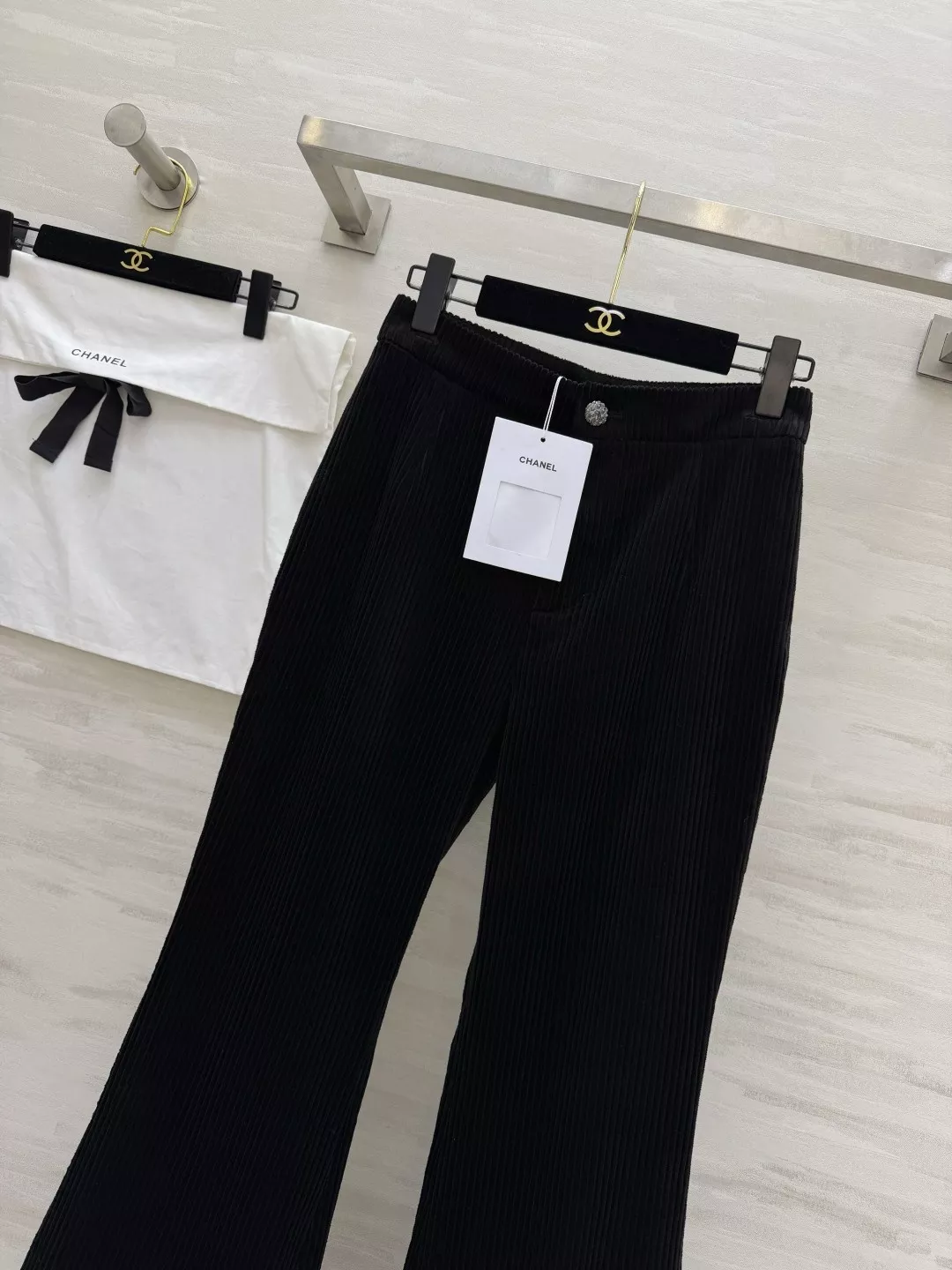 샤넬 클래식 스타일 코듀로이 미니 부츠컷 팬츠 상세 이미지 3