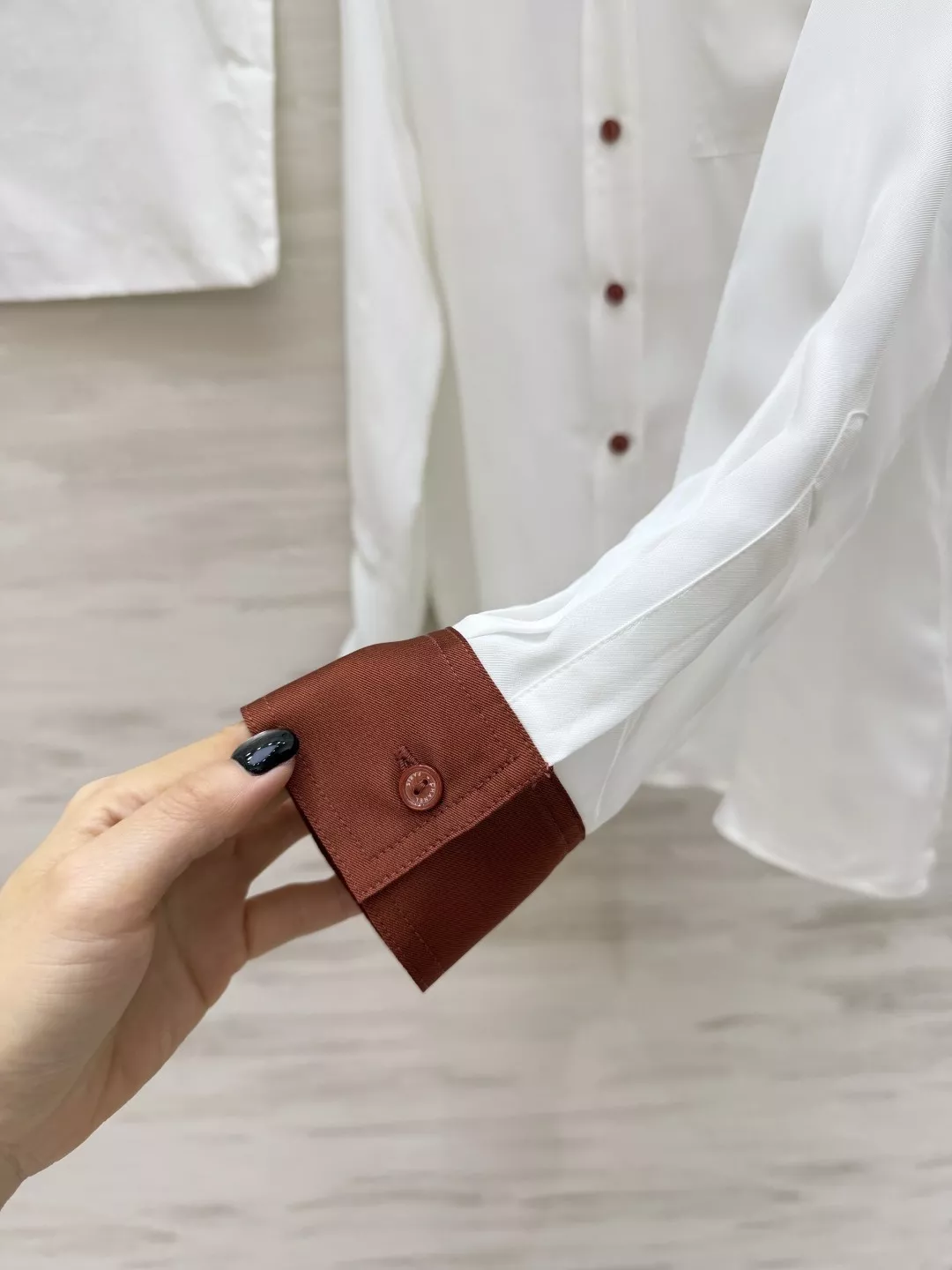 샤넬 카라 배색 실크 셔츠 상세 이미지 7