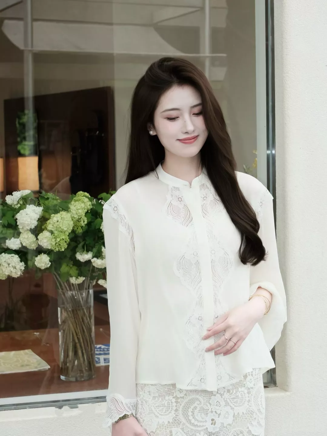 끌로에 레이스 실크 블라우스 상세 이미지 15