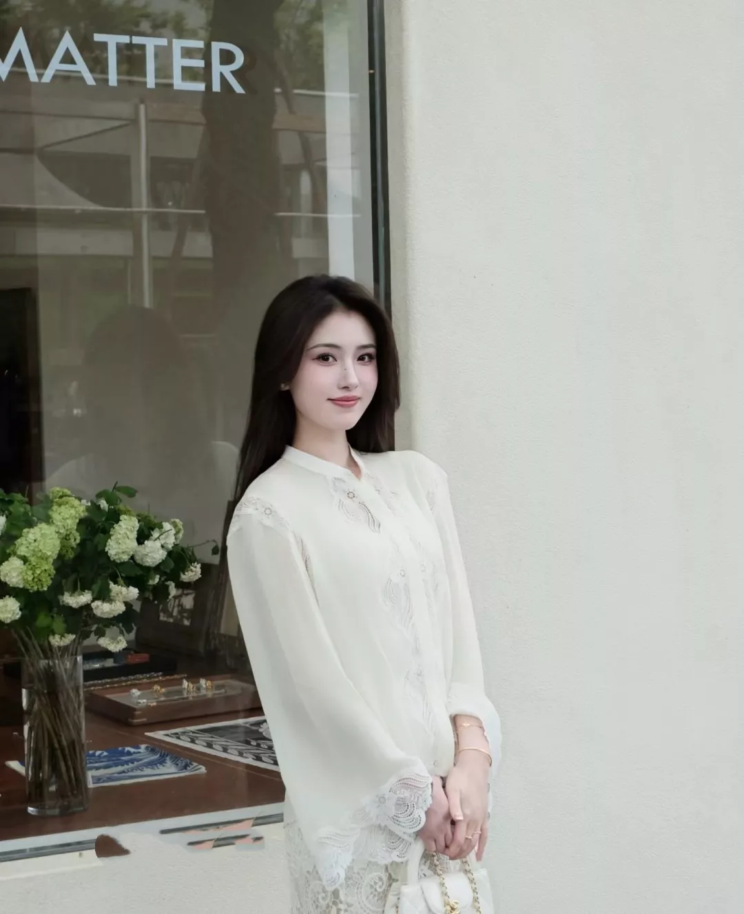 끌로에 레이스 실크 블라우스 상세 이미지 13