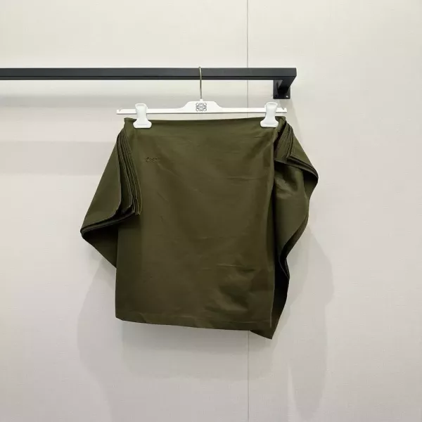 로에베 올리브그린 언밸런스 스커트