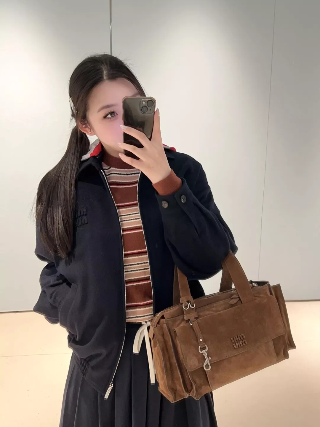미우미우 후드 집업 재킷 상세 이미지 4