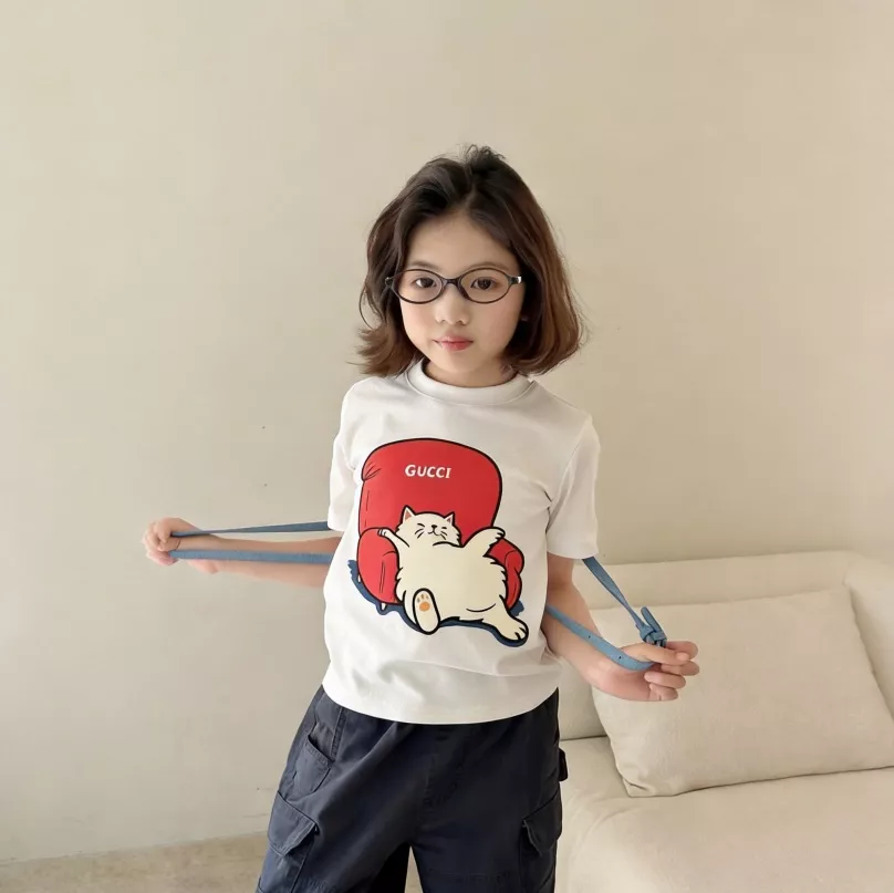 구찌 아동 고양이 프린트 반팔 상의 상세 이미지 8