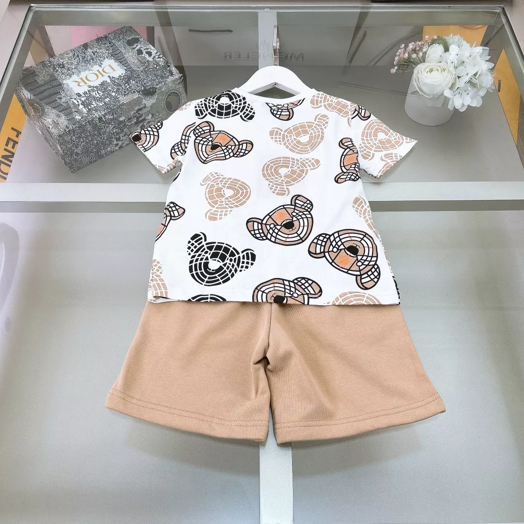 버버리 카키 반바지 베어 반소매 세트 상세 이미지 2
