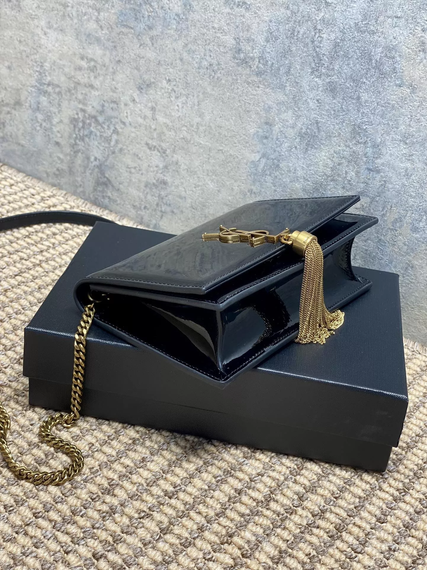 body_5fc611c053bed99e.webp