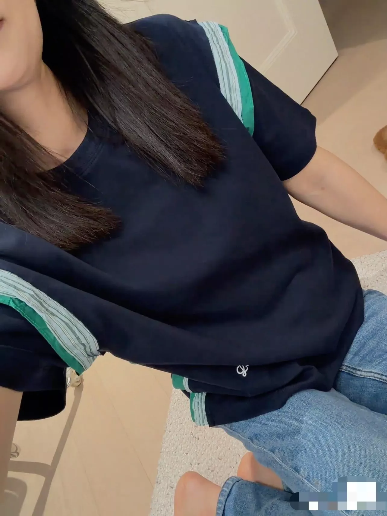 로에베 배색 테이프 포인트 티셔츠 상세 이미지 30
