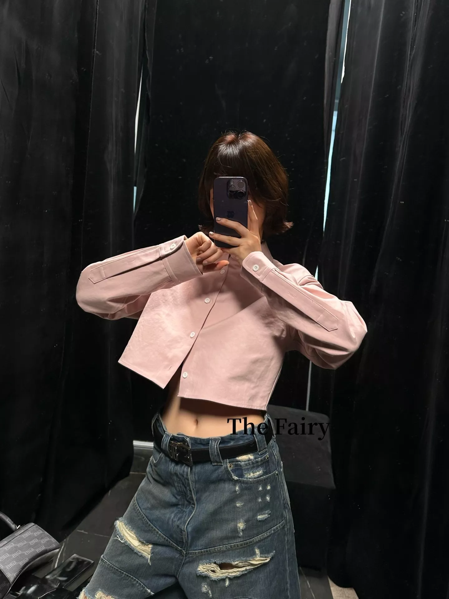 발렌시아가 핑크 크롭 카라 셔츠 상세 이미지 15