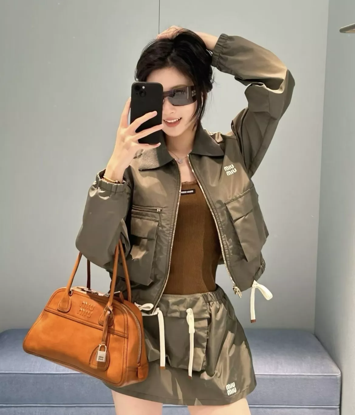 미우미우 나일론 카고 미니 스커트 상세 이미지 20