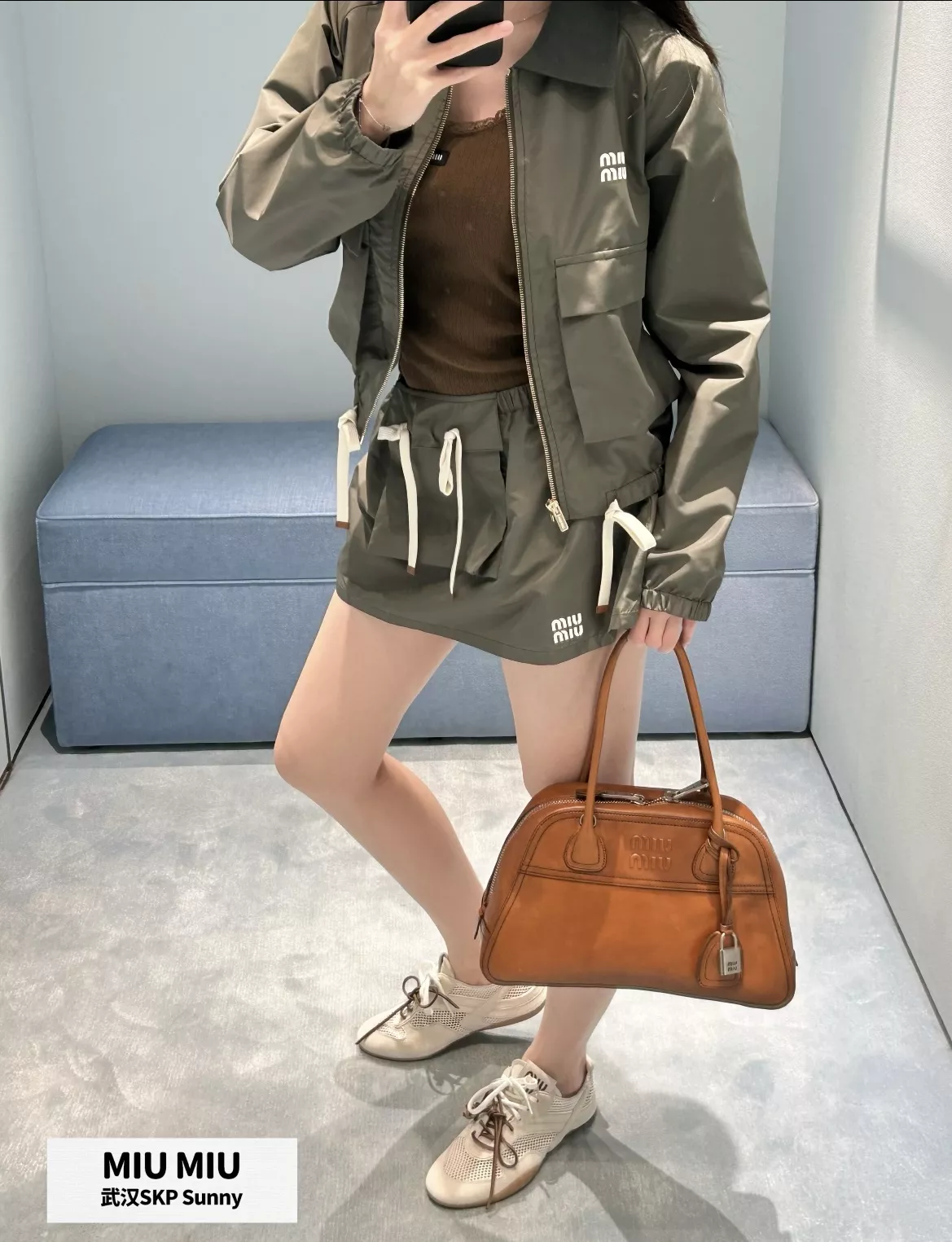 미우미우 나일론 카고 미니 스커트 상세 이미지 23