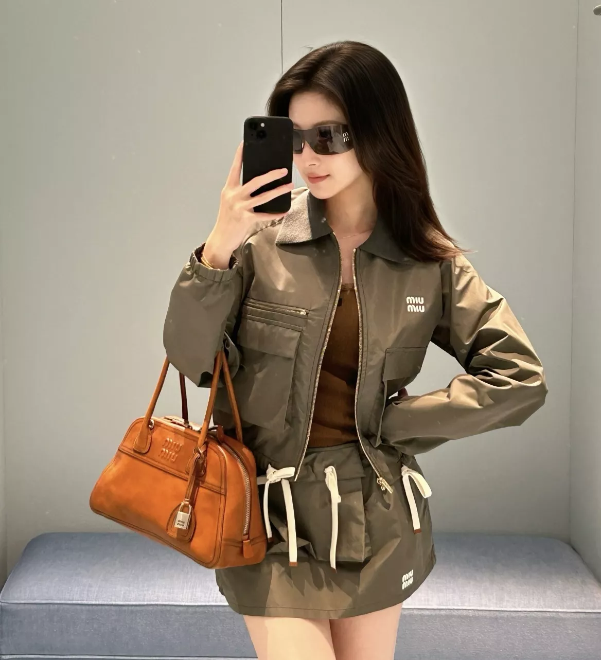 미우미우 나일론 카고 미니 스커트 상세 이미지 21