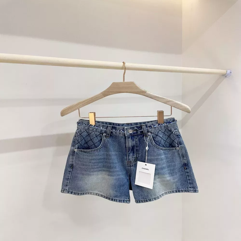 디올 체인 포인트 데님 숏팬츠