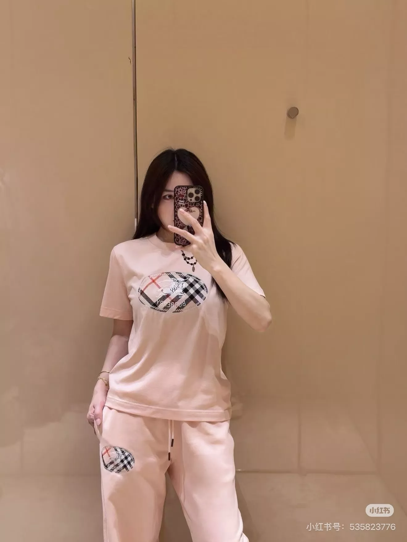 버버리 체크 기사 인장 코튼 티셔츠 상세 이미지 70