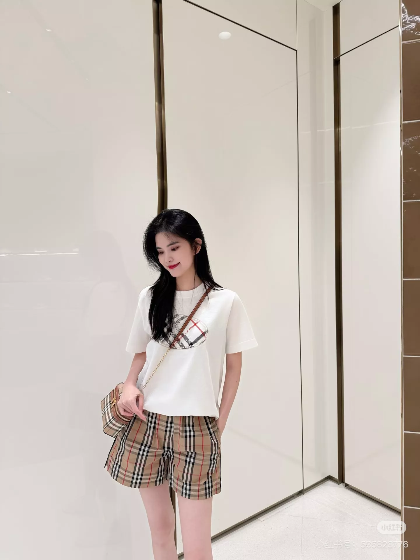 버버리 체크 기사 인장 코튼 티셔츠 상세 이미지 32