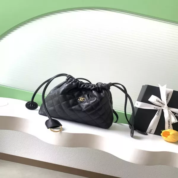 샤넬 퀼팅 드로스트링 버킷백