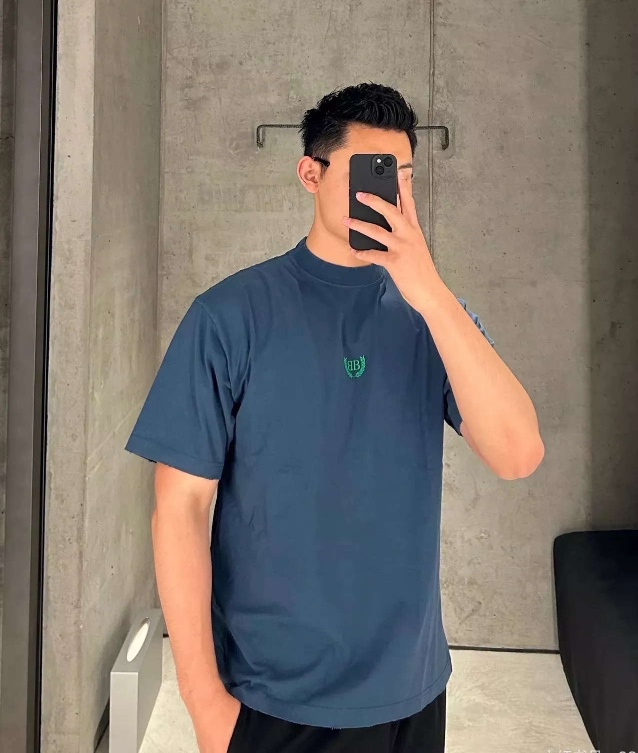 발렌시아가 더블비 맥수 자수 워싱 티셔츠 상세 이미지 62