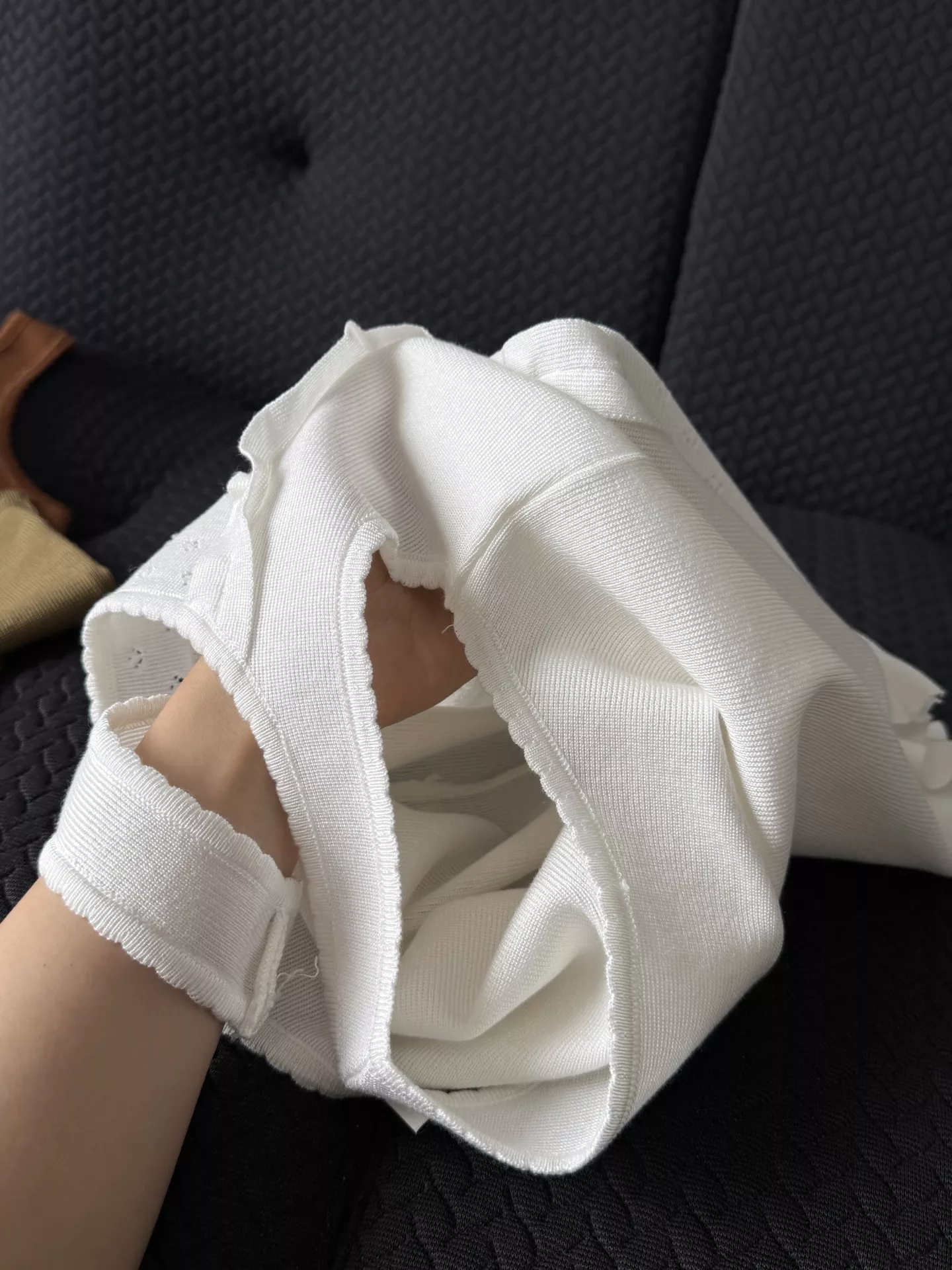 미우미우 우드이어 레이스 펀칭 니트 베스트 상세 이미지 42