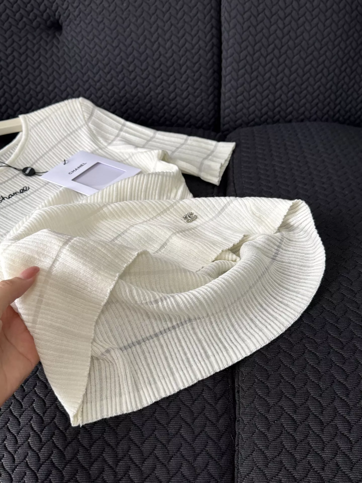 샤넬 배색 스트라이프 니트 반팔 상세 이미지 29