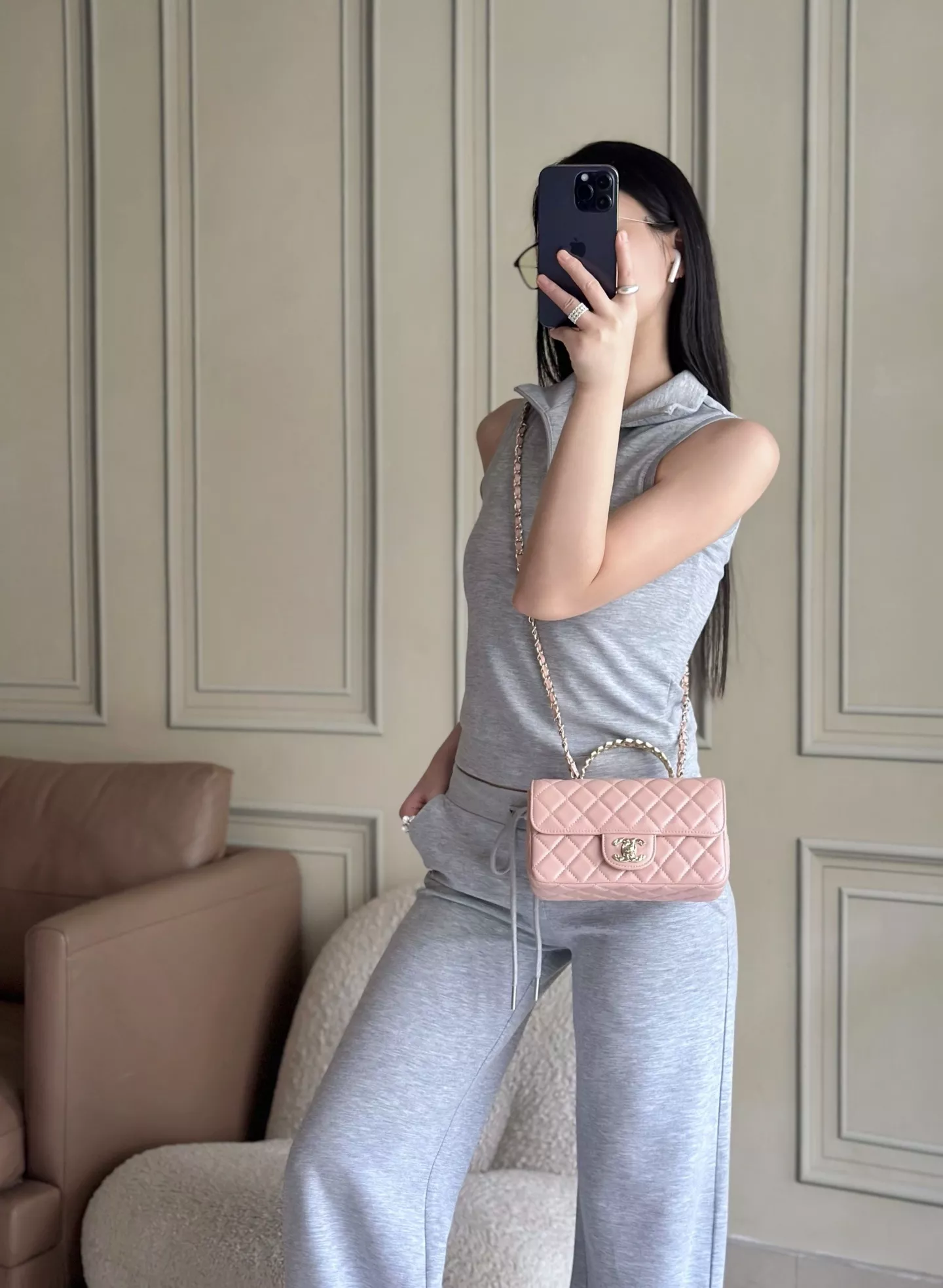 샤넬 탑핸들 퀼팅 체인 플랩백 상세 이미지 9
