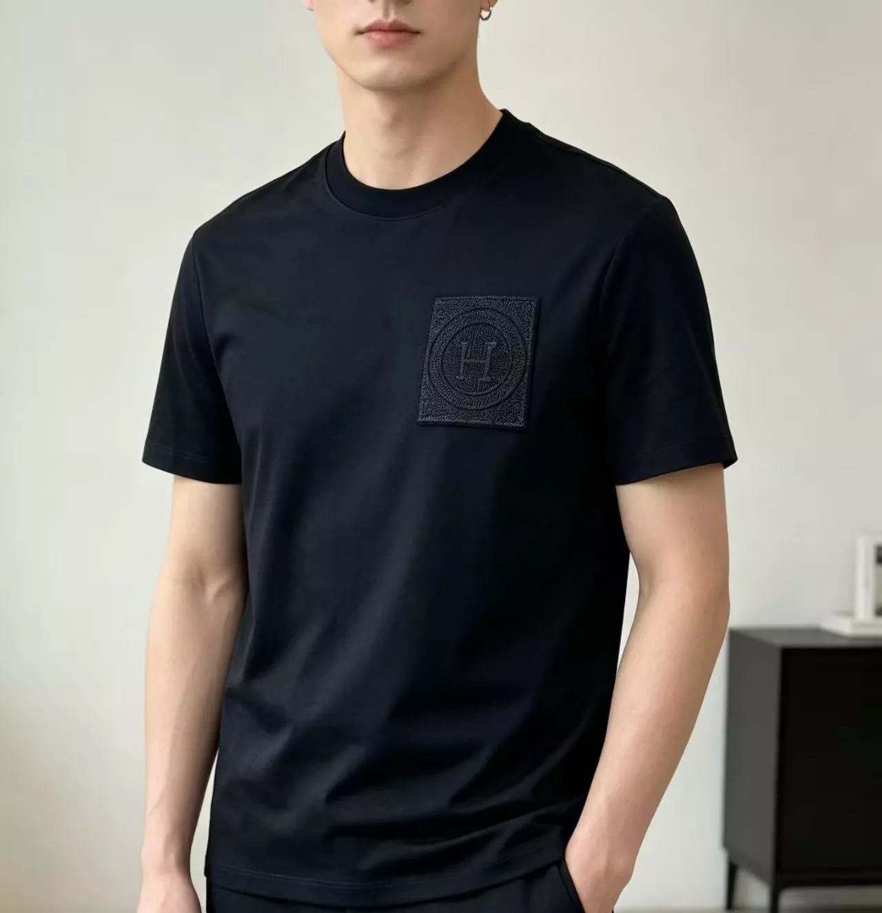 에르메스 자수 포켓 반팔 티셔츠 상세 이미지 40