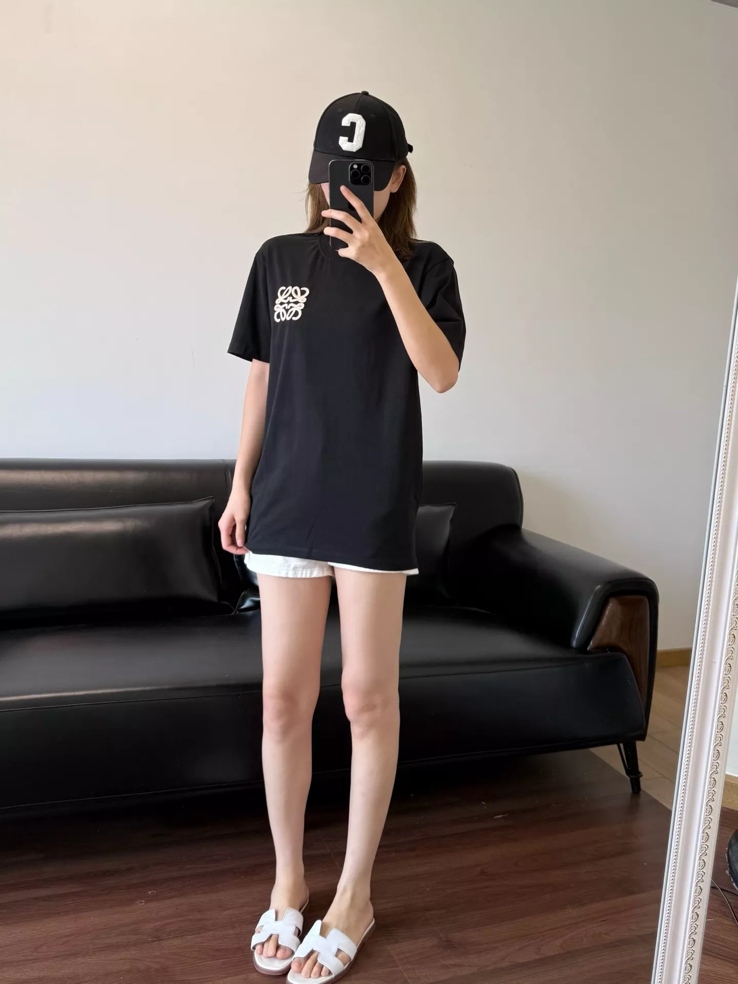 로에베 로고 자수 루즈핏 반팔 티셔츠 상세 이미지 32
