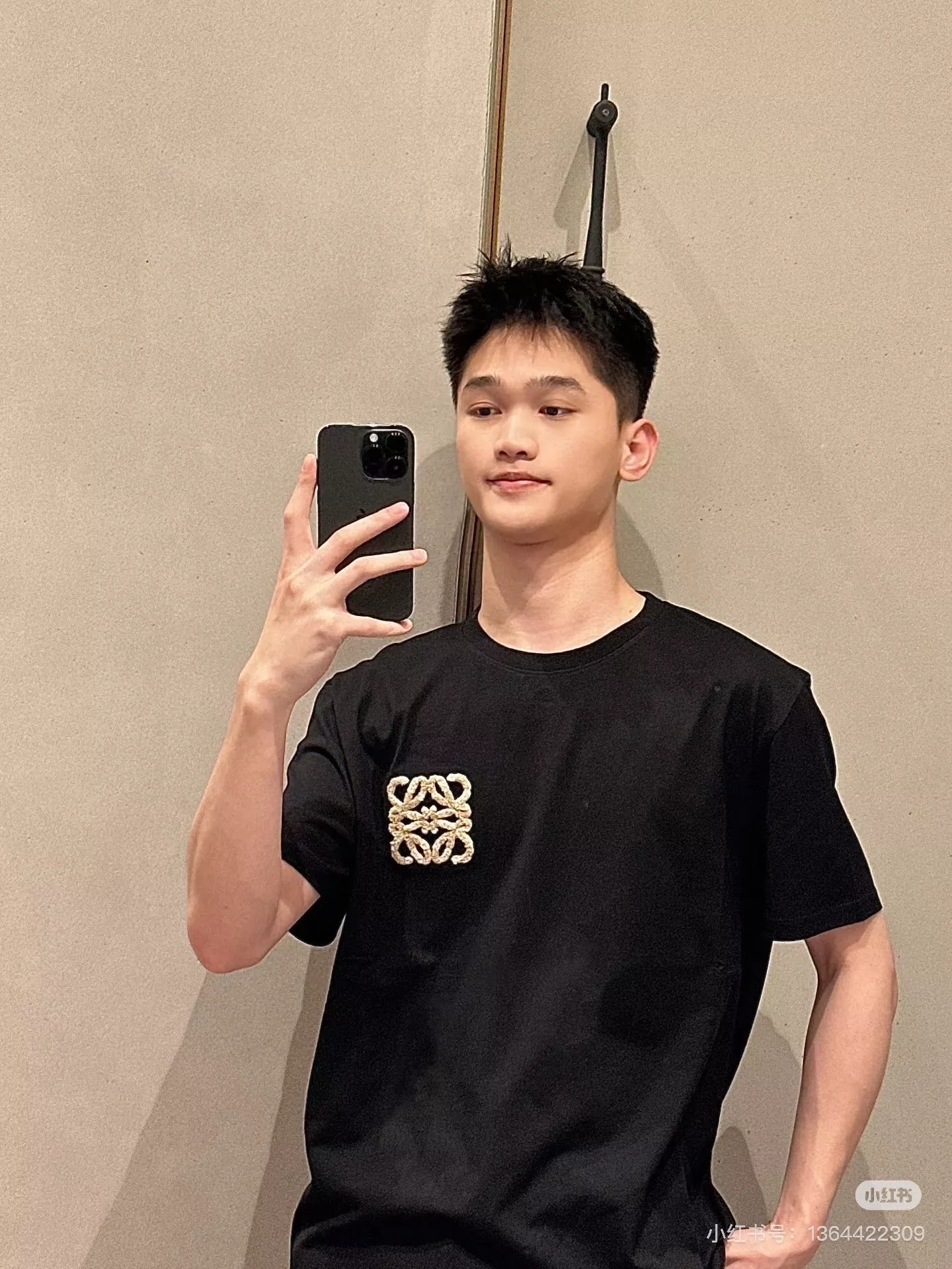 로에베 로고 자수 루즈핏 반팔 티셔츠 상세 이미지 40