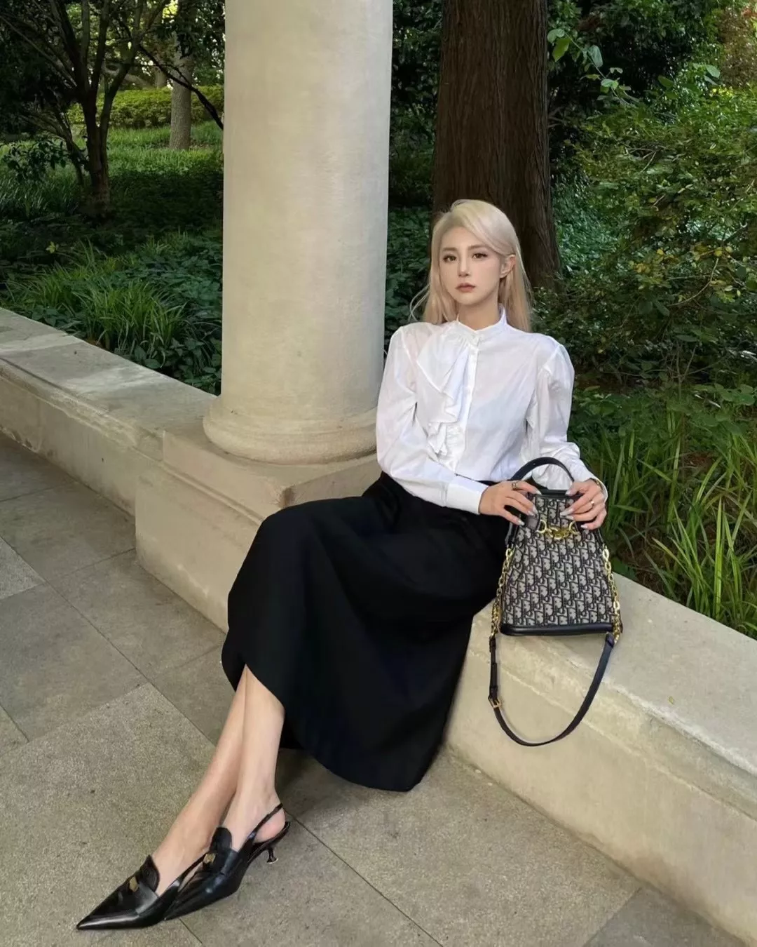 디올 오블리크 패턴 체인 스트랩 백 상세 이미지 11