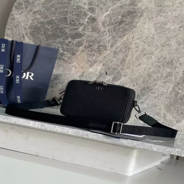 디올 CD 아이콘 지퍼 손가방