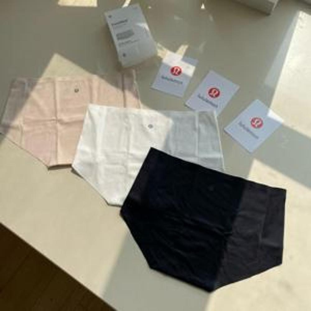 룰루레몬 InvisiWear 무봉제 누디핏 팬티 (3매입)