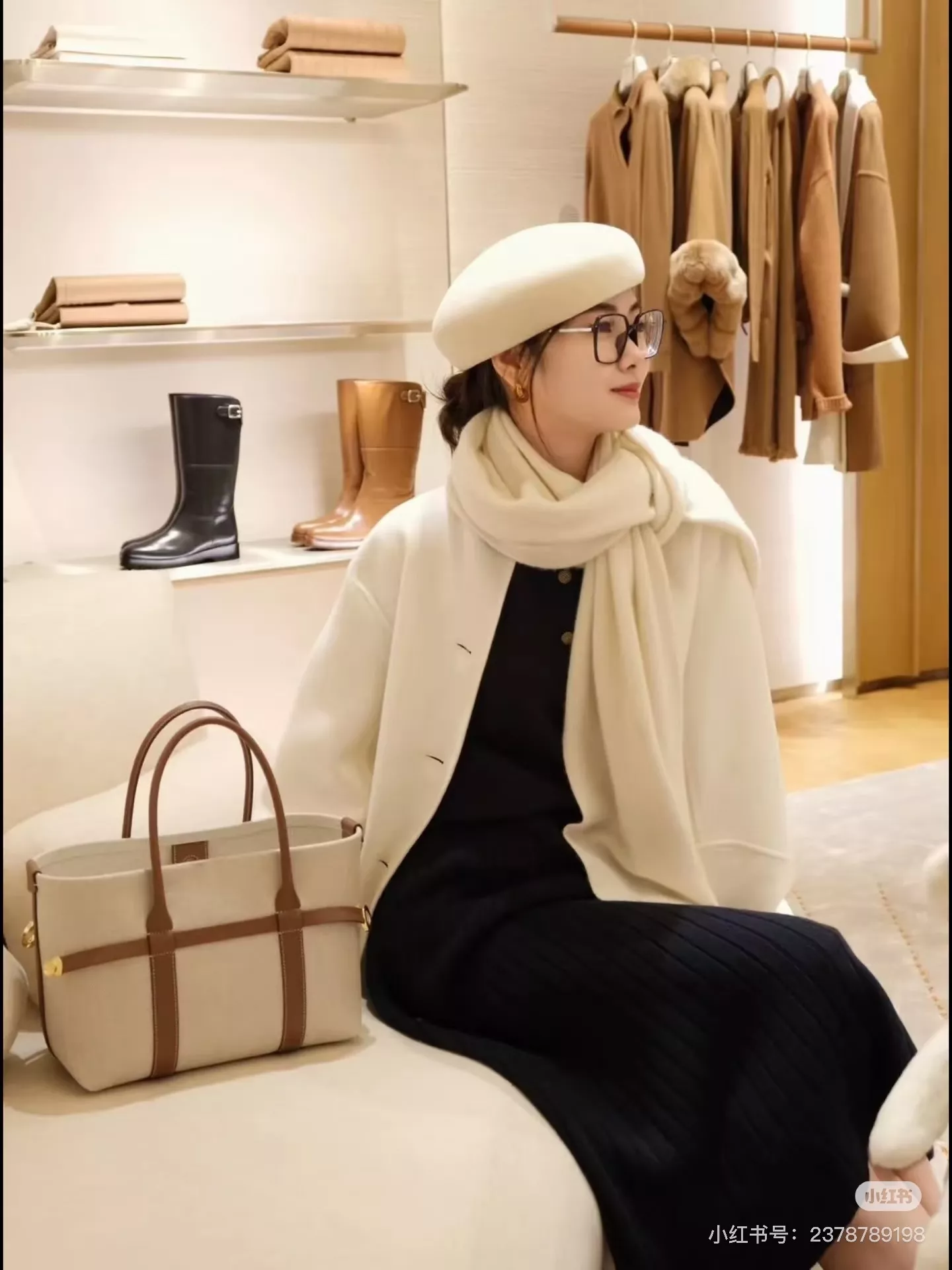 로로피아나 기에라 링 장식 캔버스 토트백 상세 이미지 20