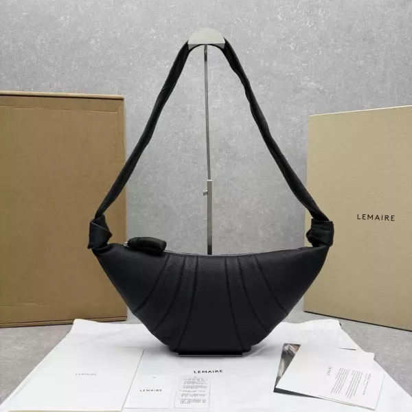 르메르 플리츠 디테일 슬링백