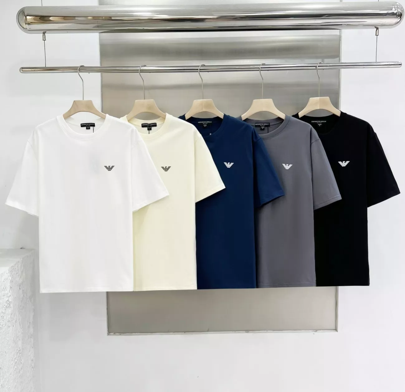 아르마니 독수리 로고 프린트 반소매 탑 상세 이미지 1