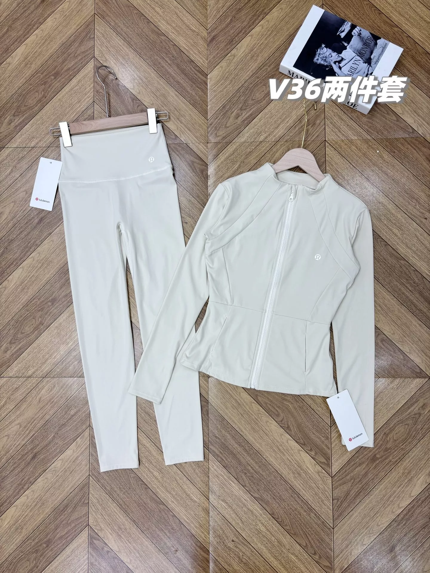 룰루레몬 브이36 집업 재킷 레깅스 세트 상세 이미지 12