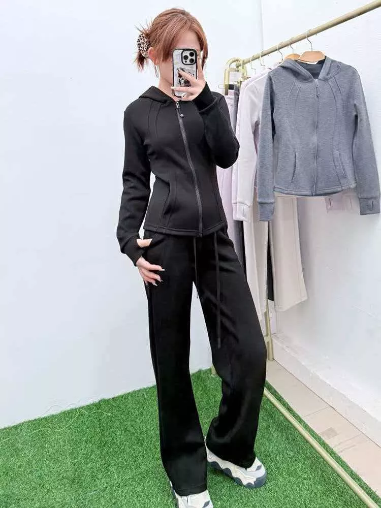 룰루레몬 여성 슬림핏 운동 세트 상세 이미지 39