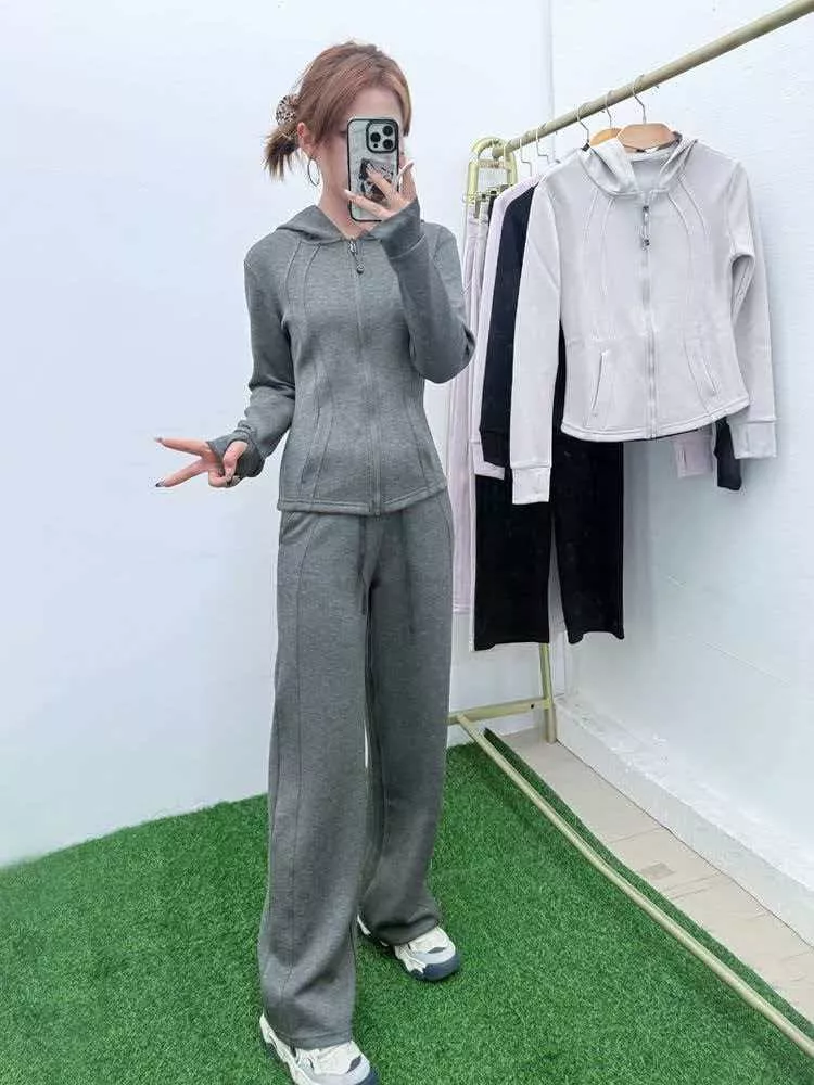 룰루레몬 여성 슬림핏 운동 세트 상세 이미지 38