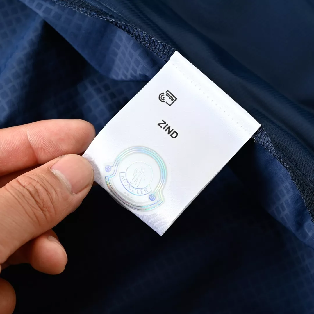 몽클레어 남성 캐주얼 후드 바람막이 상세 이미지 18