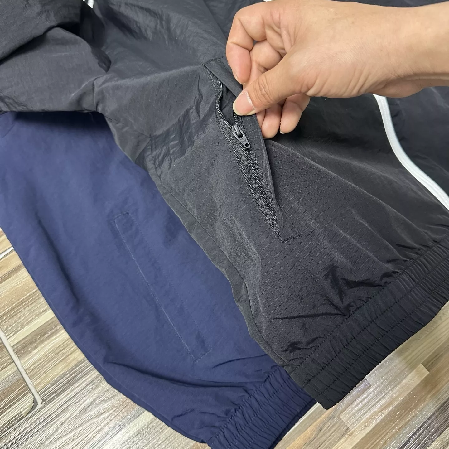 아디다스 삼선 후드 바람막이 재킷 상세 이미지 45