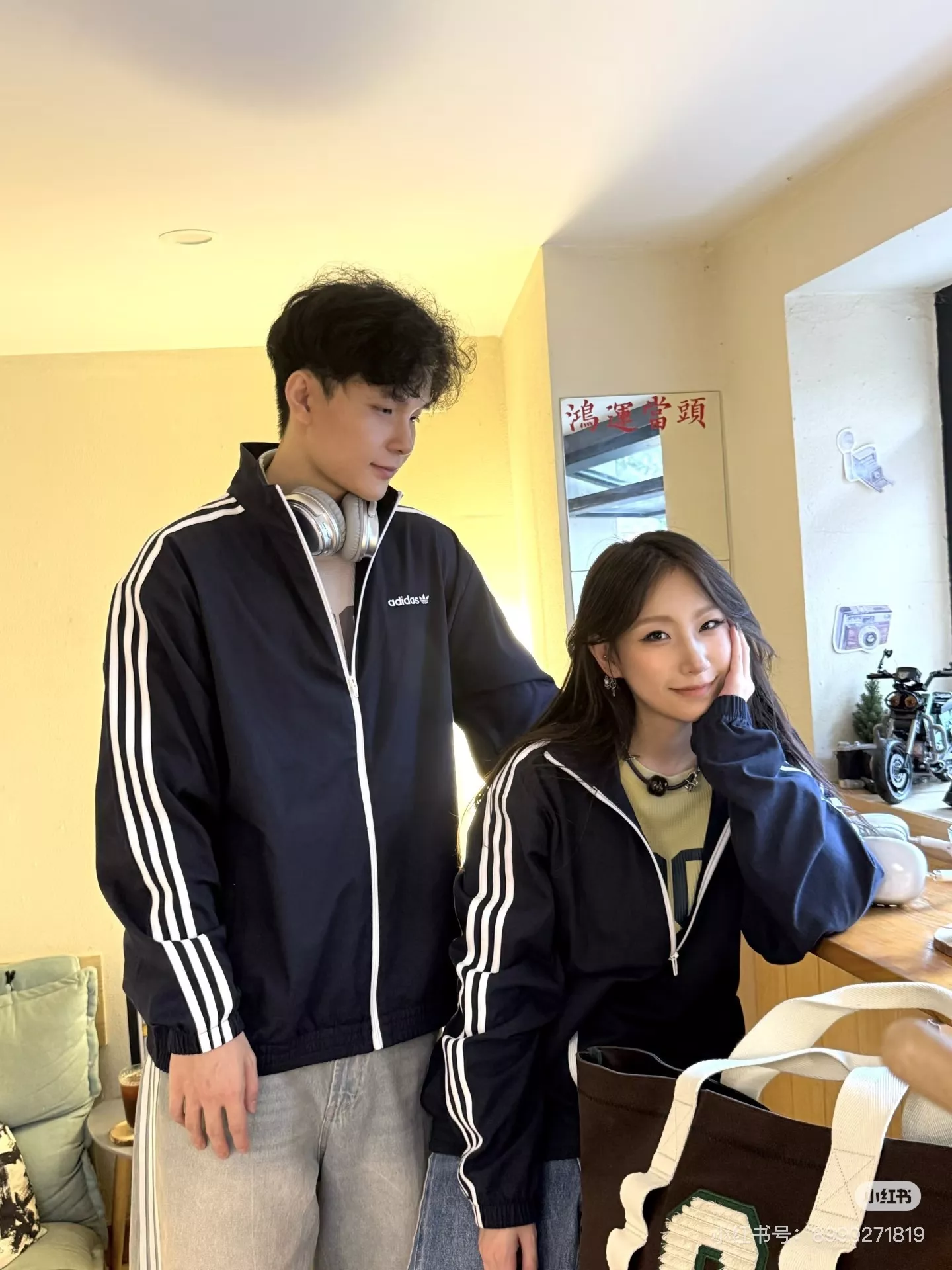아디다스 삼선 후드 바람막이 재킷 상세 이미지 18